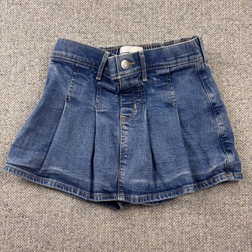 Abercrombie Kids Girls Denim Pleated Skort Mini Skirt Sz 9/10